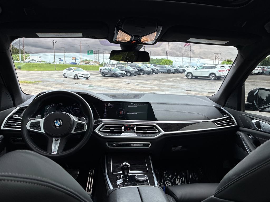 Used 2022 BMW X7 xDrive40i w/ M Sport Package AWD/4WD image 19