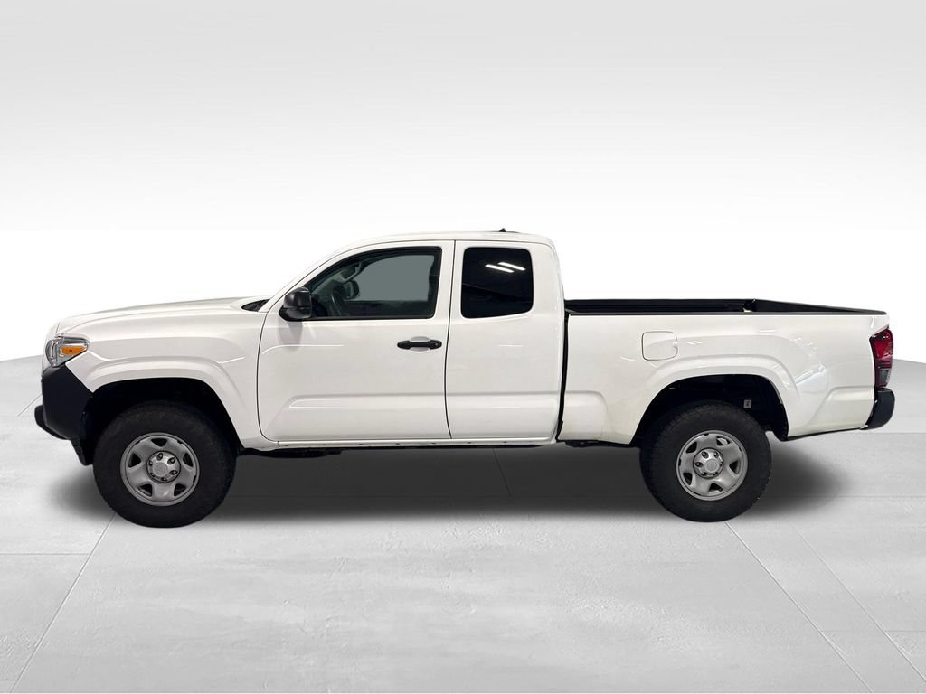 Used 2023 Toyota Tacoma SR AWD/4WD image 41