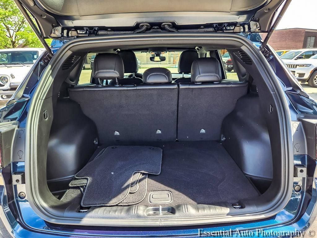 Certified 2026 Jeep Compass Latitude AWD/4WD image 22
