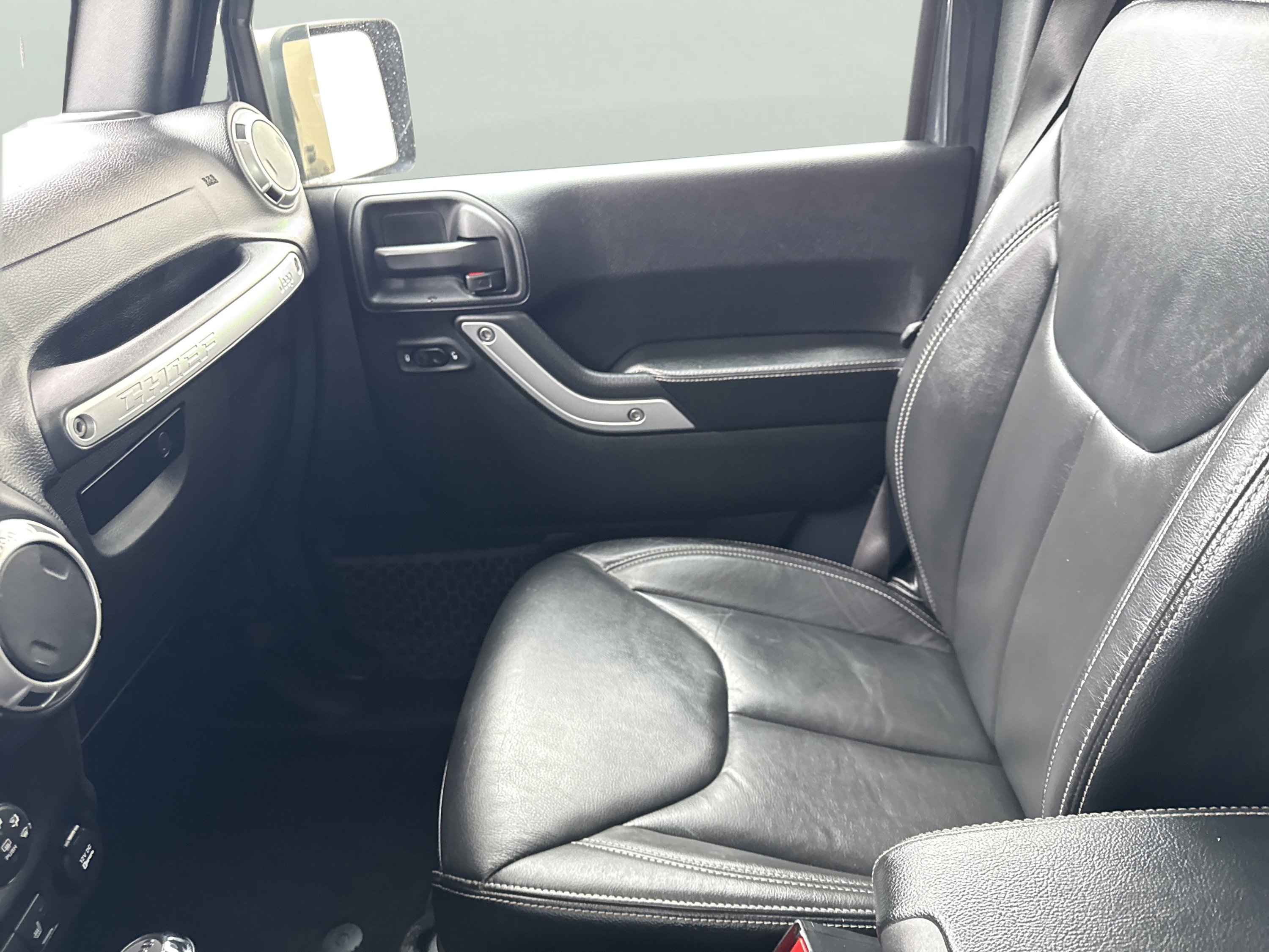 Used 2017 Jeep Wrangler Unlimited Sahara w/ Quick Order Package 24E Chief image 20