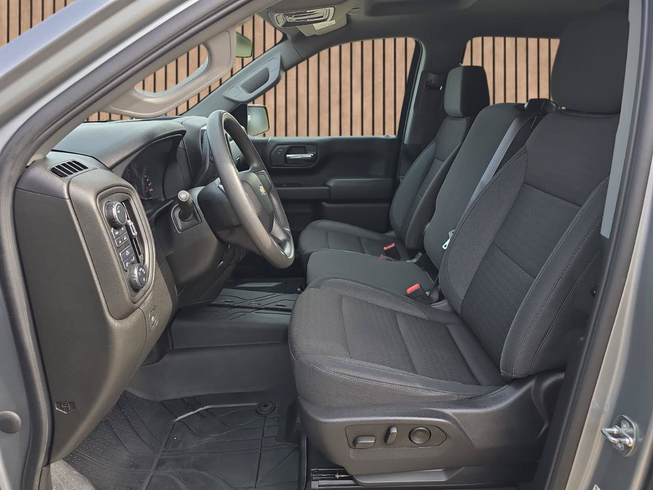 Used 2023 Chevrolet Silverado 1500 Custom AWD/4WD image 14