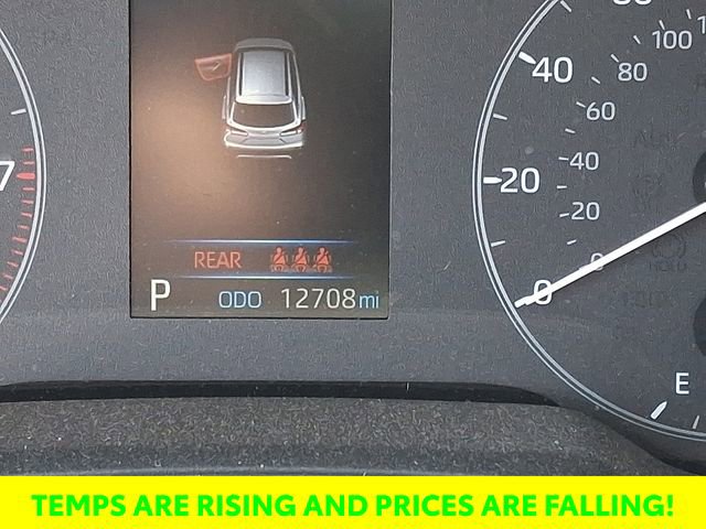 Certified 2024 Toyota Corolla Cross LE w/ Moonroof Package image 21