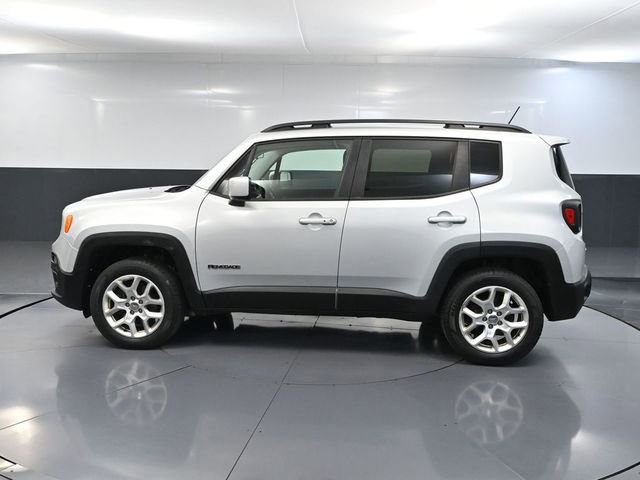 Used 2017 Jeep Renegade Latitude w/ Cold Weather Group AWD/4WD image 9