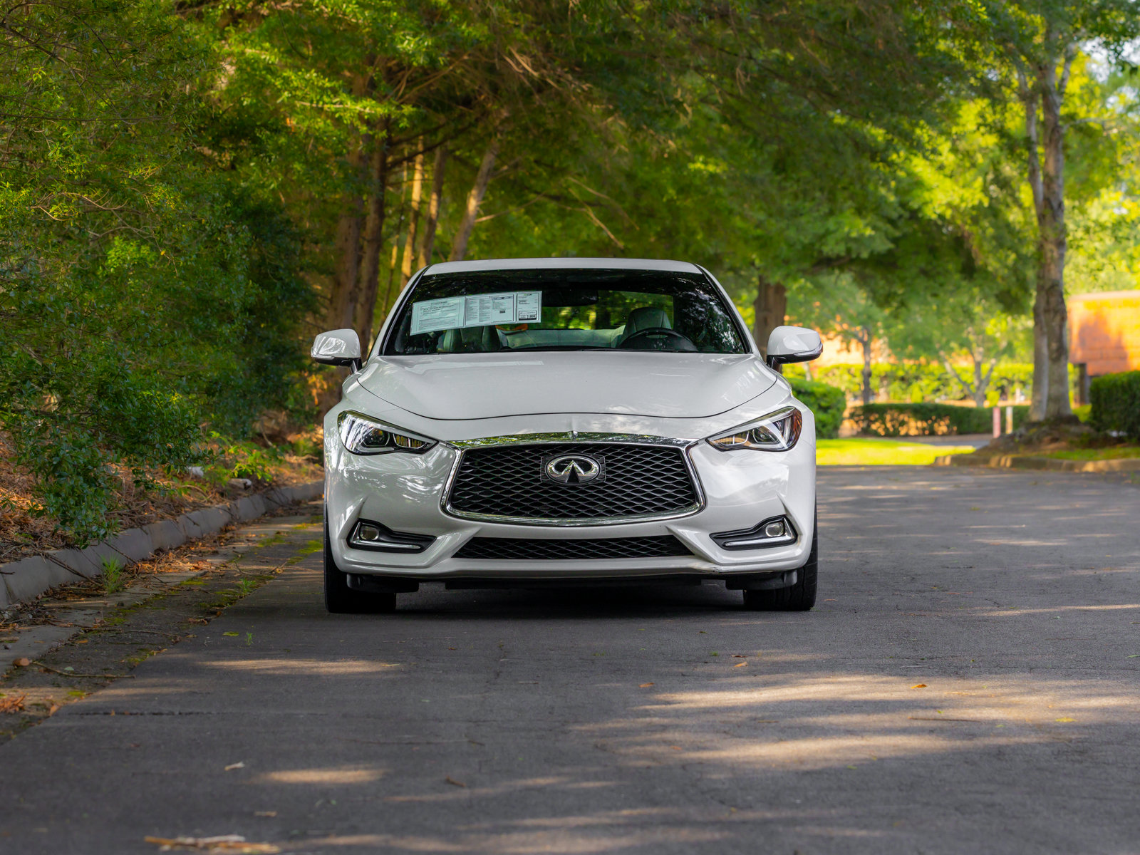 Used 2017 INFINITI Q60 3.0t w/ Premium Plus Package 3.0T RWD image 37