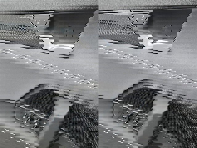 New 2026 Volkswagen Tiguan SE R-Line image 28