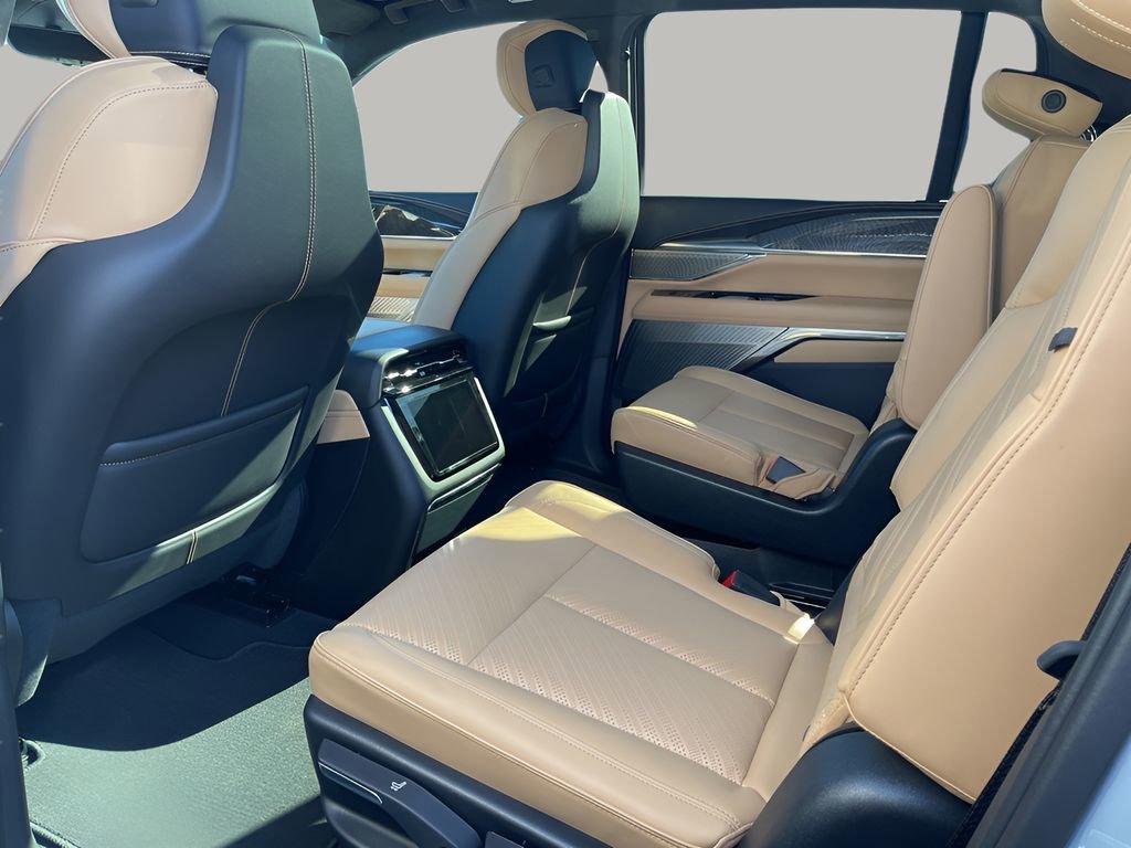 New 2025 Cadillac Escalade IQ Luxury 2 image 13