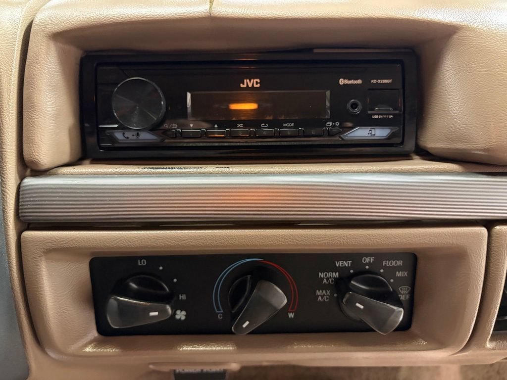 Used 1993 Ford Bronco Eddie Bauer AWD/4WD image 15
