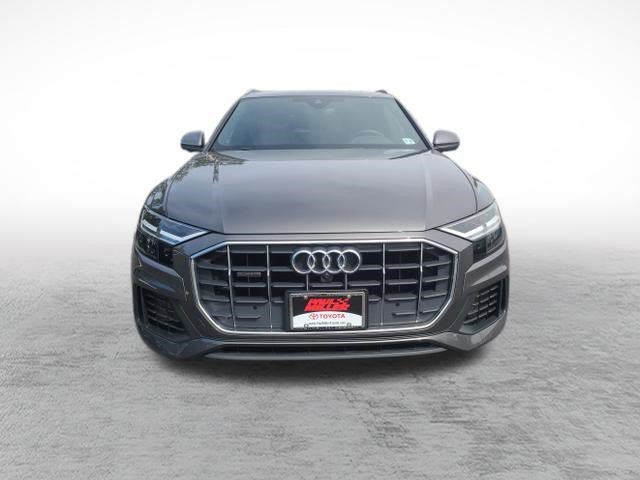 Used 2022 Audi Q8 Premium w/ Convenience Package AWD/4WD image 2
