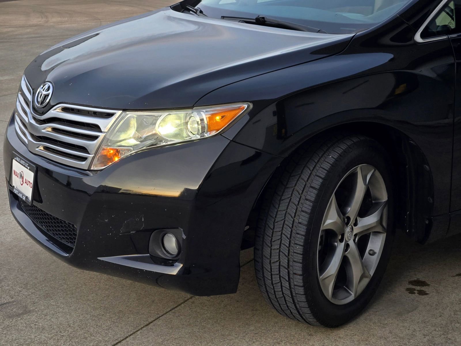 Used 2011 Toyota Venza AWD w/ Premium Pkg #2 image 39