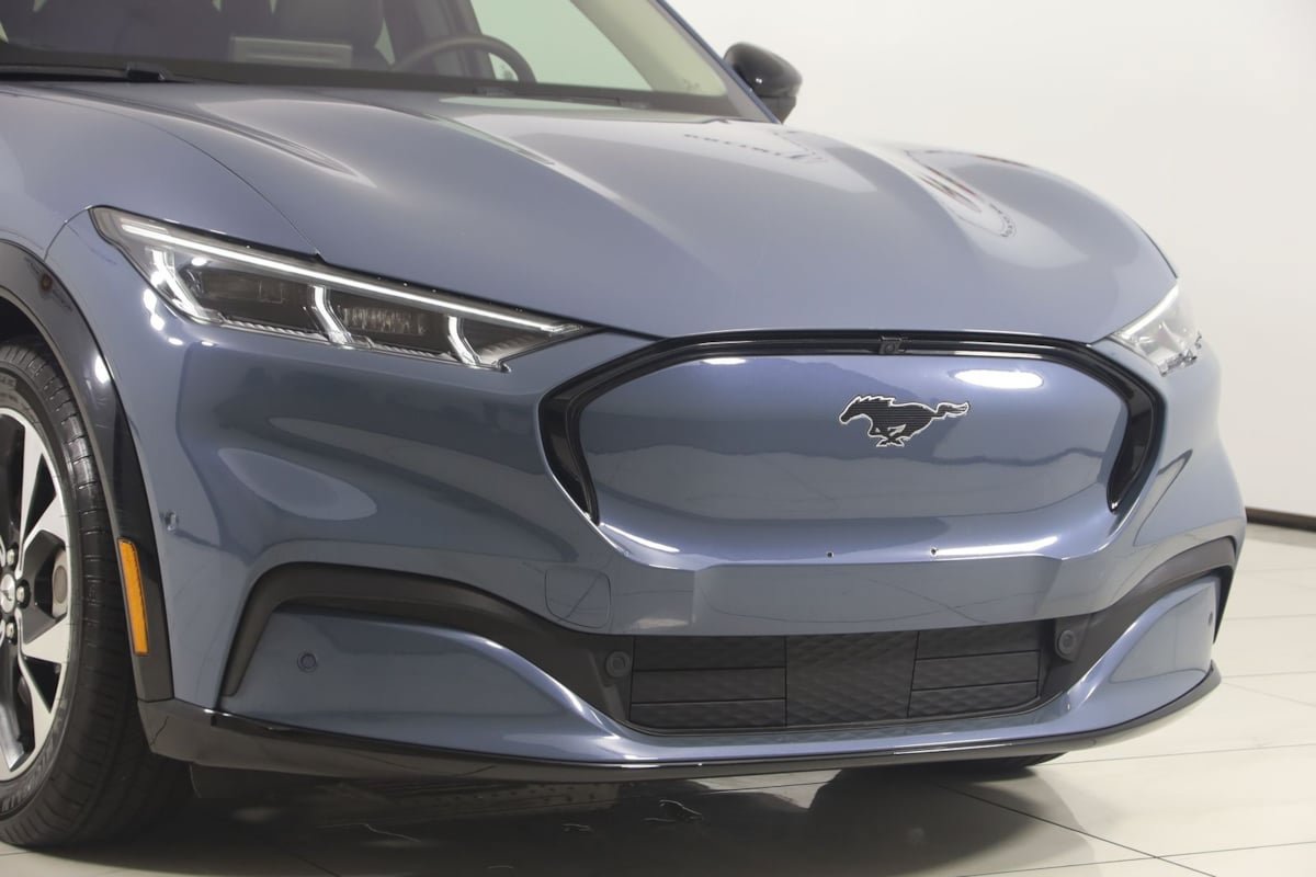 Used 2023 Ford Mustang Mach-E Premium AWD/4WD image 37