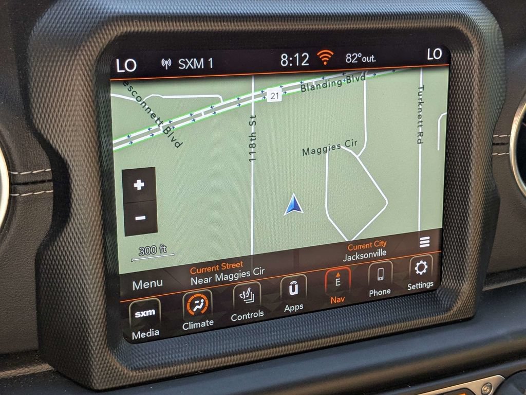 Used 2022 Jeep Wrangler Unlimited Sahara w/ Cold Weather Group AWD/4WD image 17