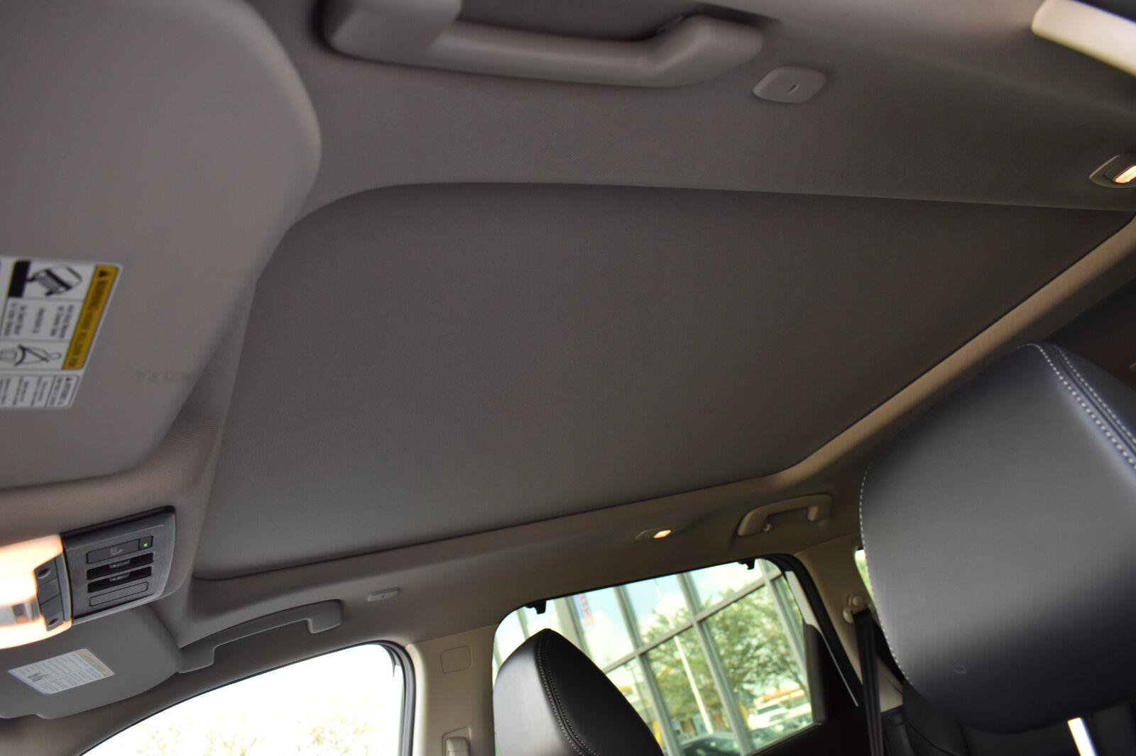 Used 2025 Nissan Rogue Platinum w/ Platinum Premium Package FWD image 28
