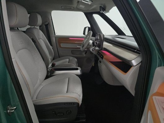 Used 2025 Volkswagen ID. Buzz 1st Edition image 4