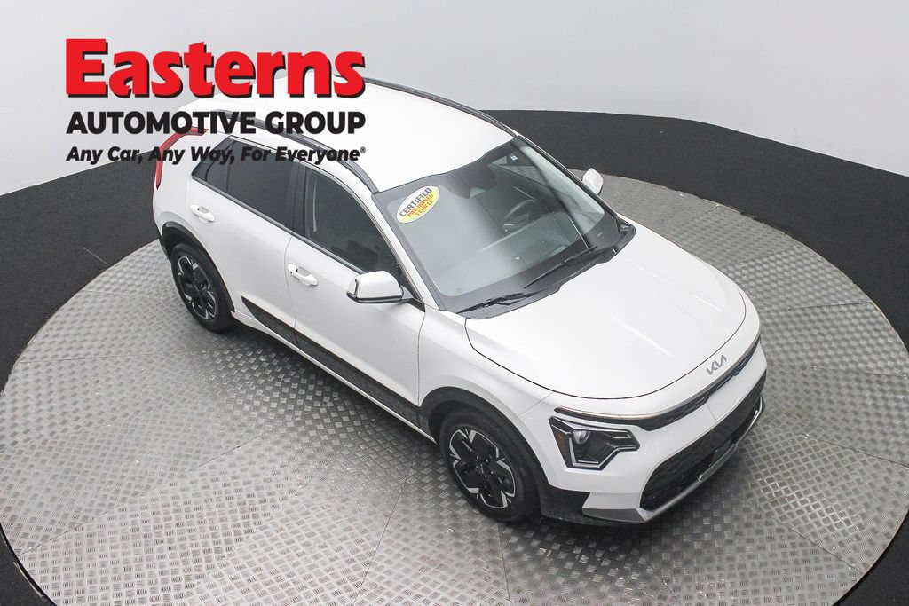 Used 2023 Kia Niro Wind w/ Wind Preserve Package FWD image 3