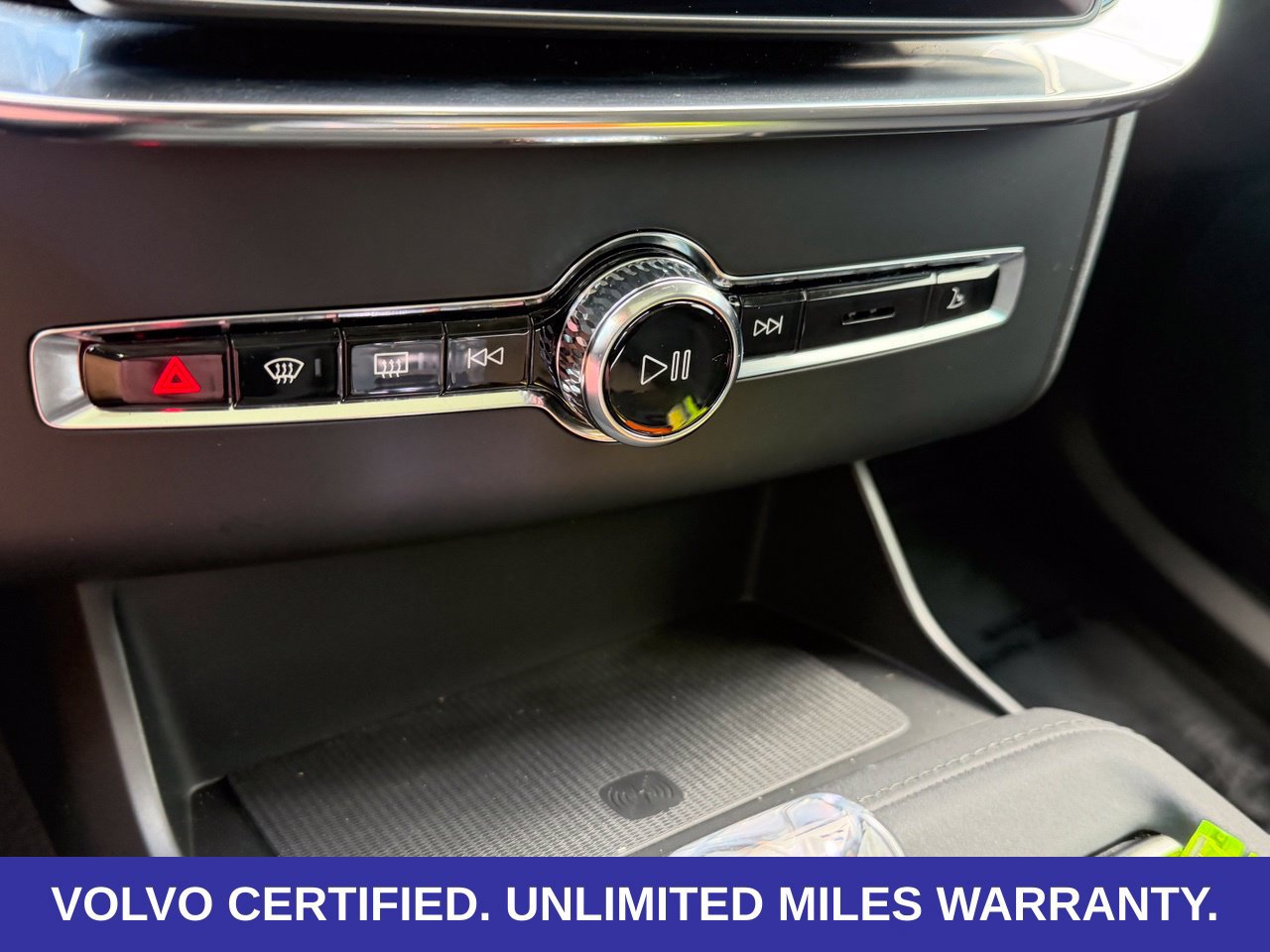 Certified 2025 Volvo XC90 B5 Core AWD/4WD image 25