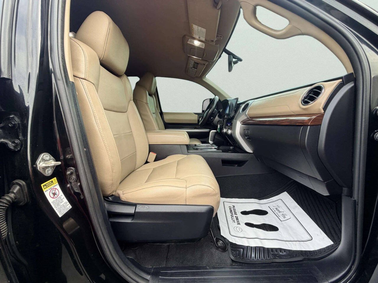 Used 2015 Toyota Tundra Limited w/ Limited Premium Package AWD/4WD image 30