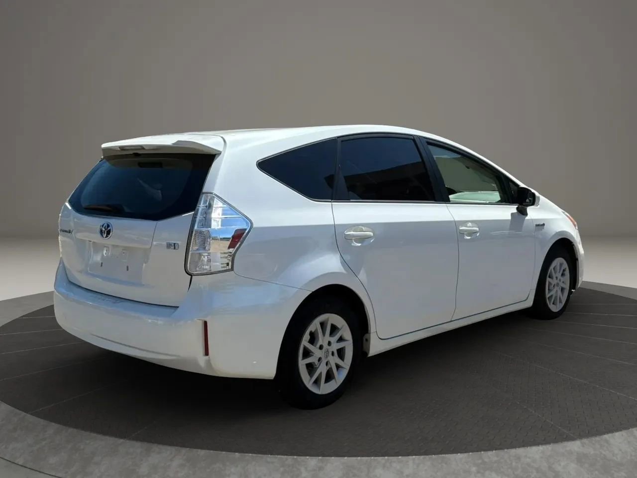 Used 2012 Toyota Prius V Three FWD image 6