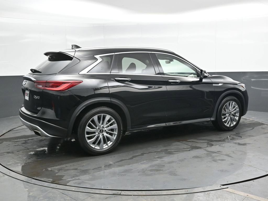 Used 2024 INFINITI QX50 Luxe image 2
