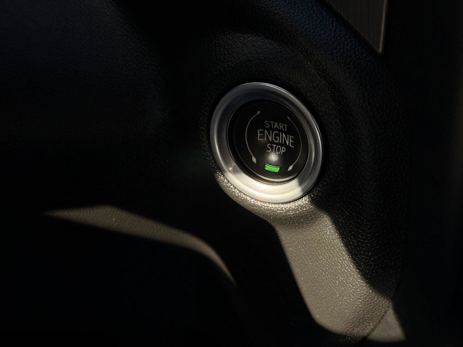 Used 2023 GMC Sierra 3500 Denali w/ Denali Black Diamond Edition image 19