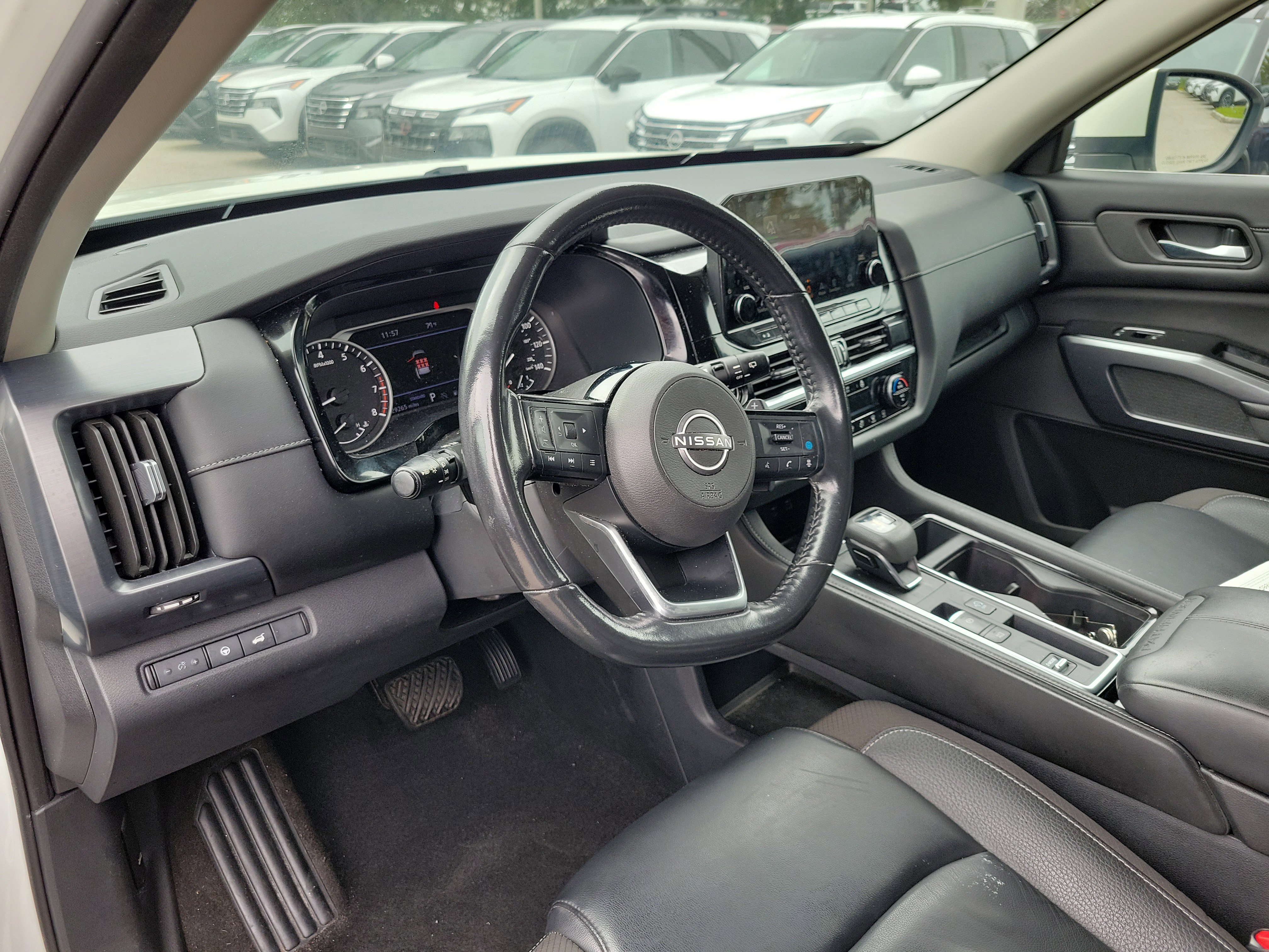 Certified 2023 Nissan Pathfinder SL w/ Cargo Package image 21