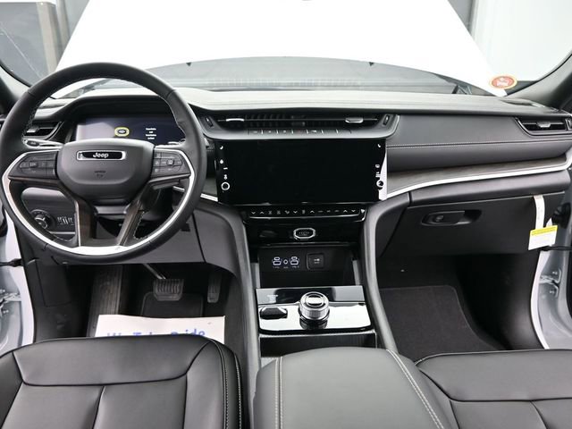 New 2026 Jeep Grand Cherokee L Limited image 31