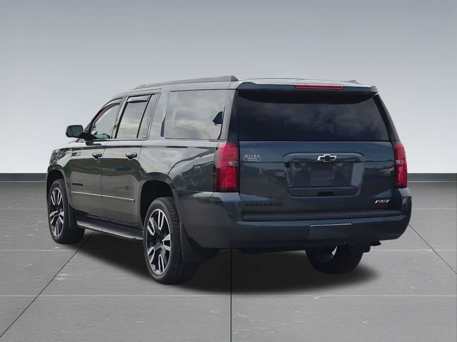 Used 2020 Chevrolet Suburban Premier AWD/4WD image 4