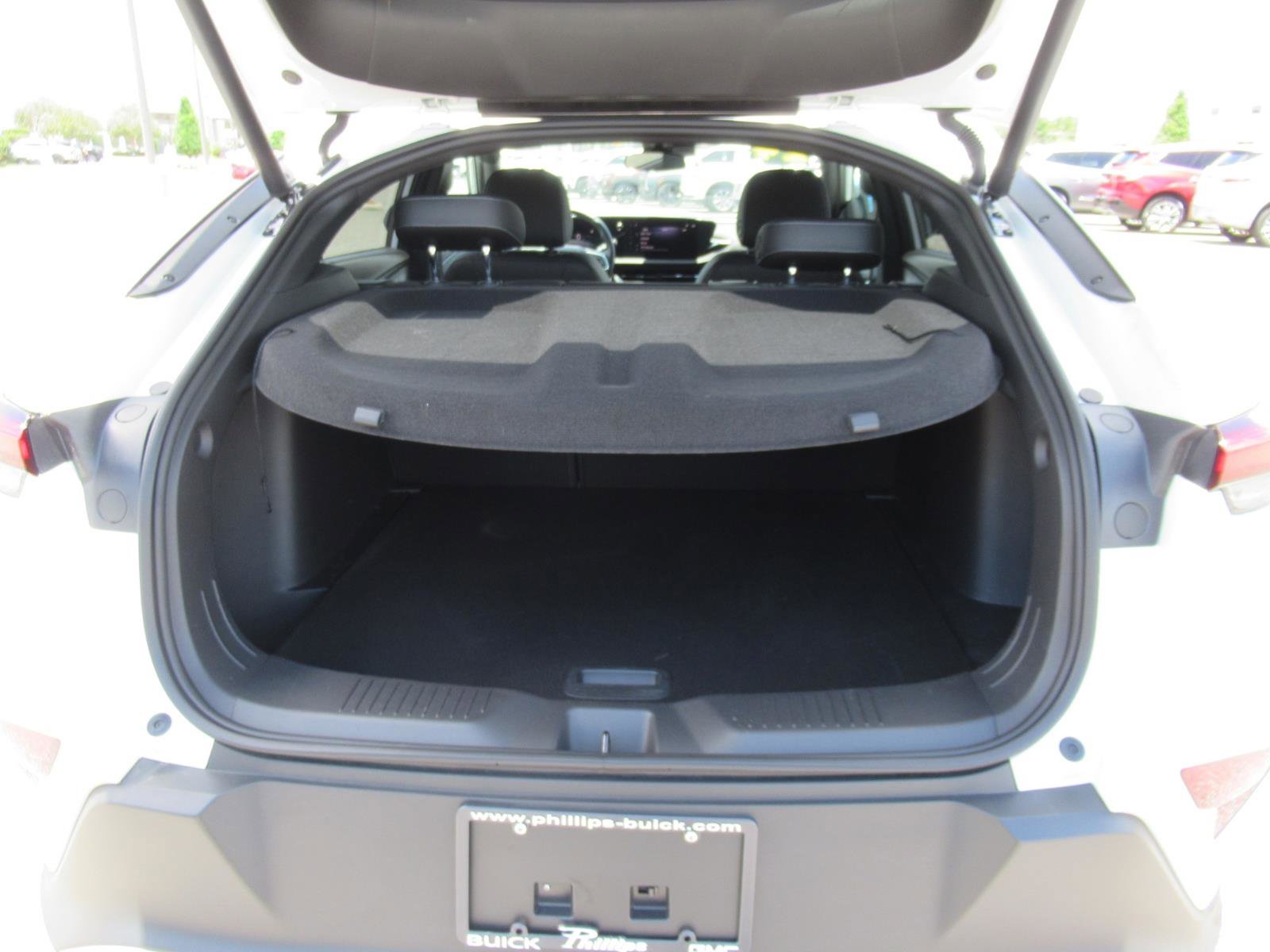 Used 2024 Buick Envista Preferred w/ Convenience I Package FWD image 33