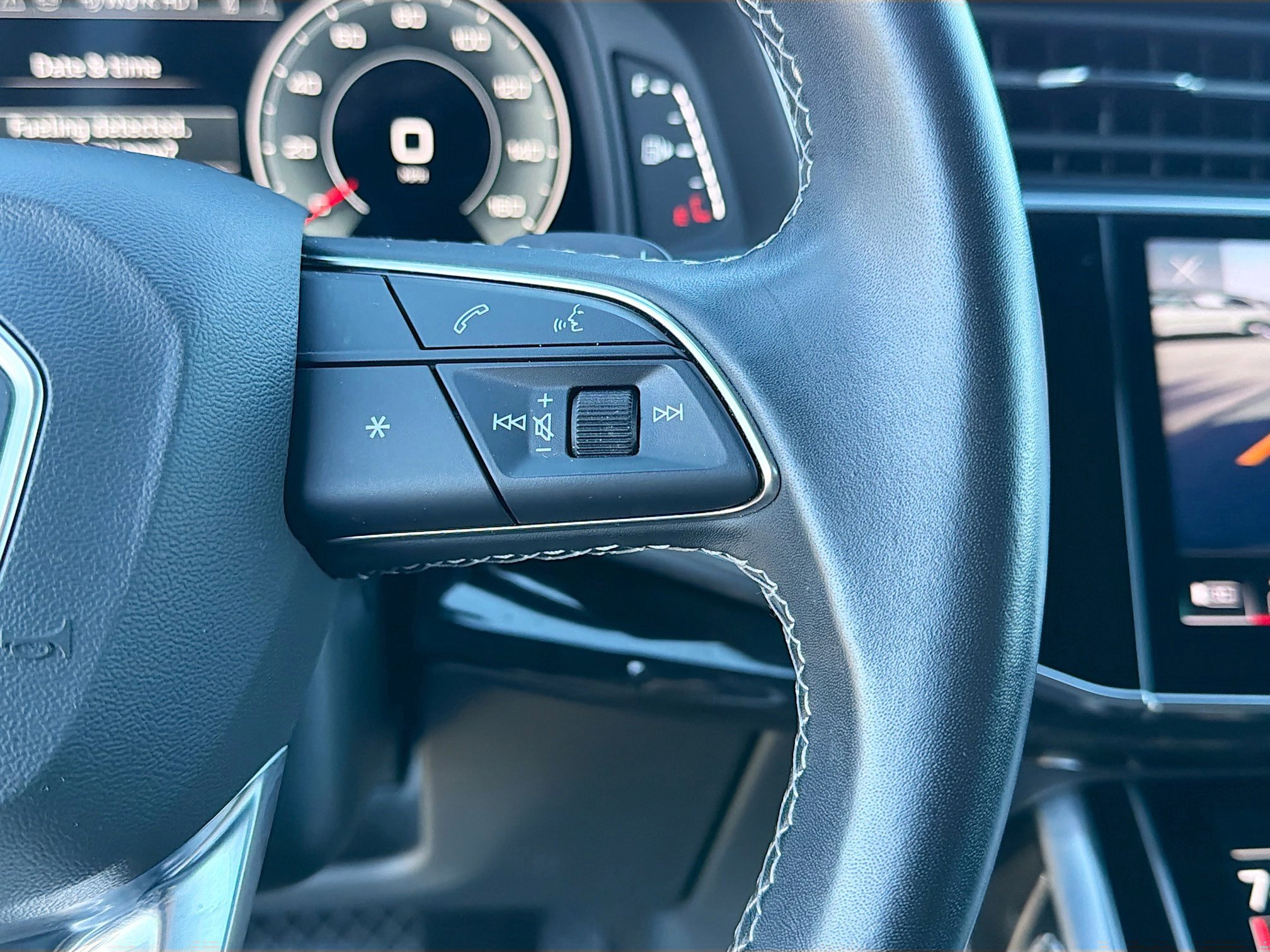 Certified 2025 Audi Q7 3.0T Premium Plus image 38