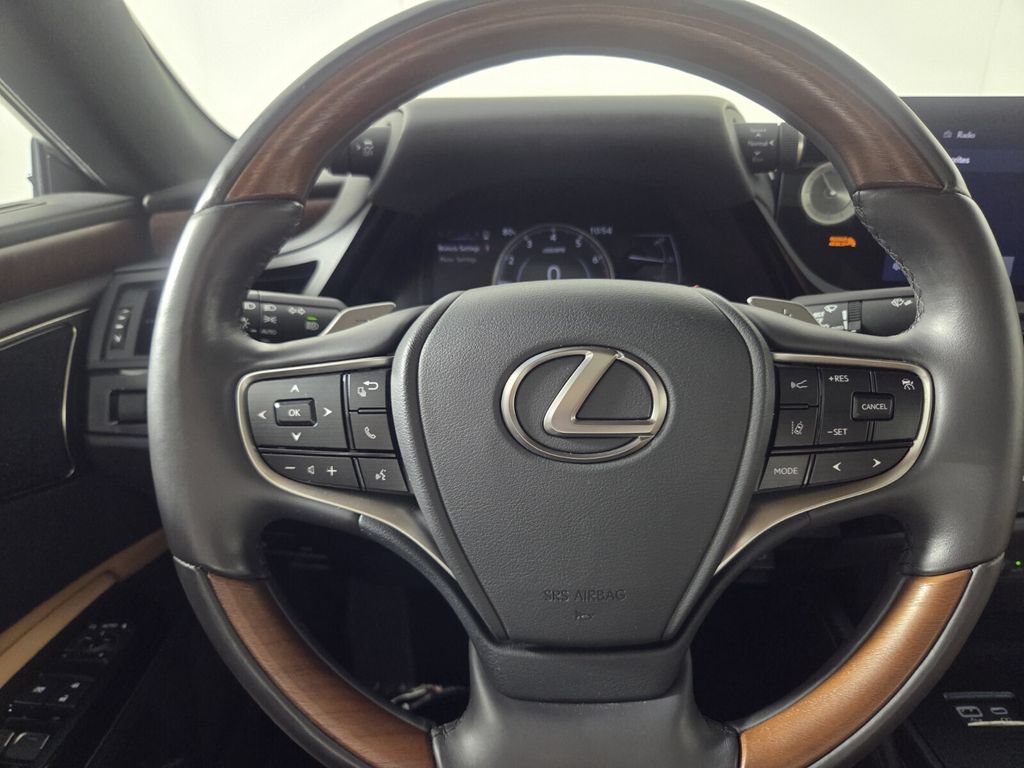 Used 2023 Lexus ES 350 Ultra Luxury w/ Accessory Package (Z1) FWD image 16