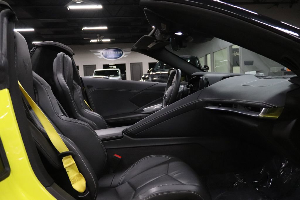 Used 2024 Chevrolet Corvette Stingray Convertible w/ Battery Protection Package image 17