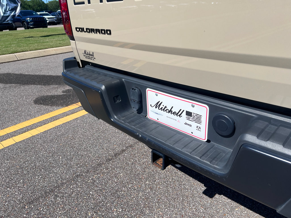 Used 2022 Chevrolet Colorado ZR2 AWD/4WD image 9