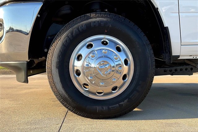New 2026 RAM 3500 Tradesman w/ Chrome Appearance Group image 17