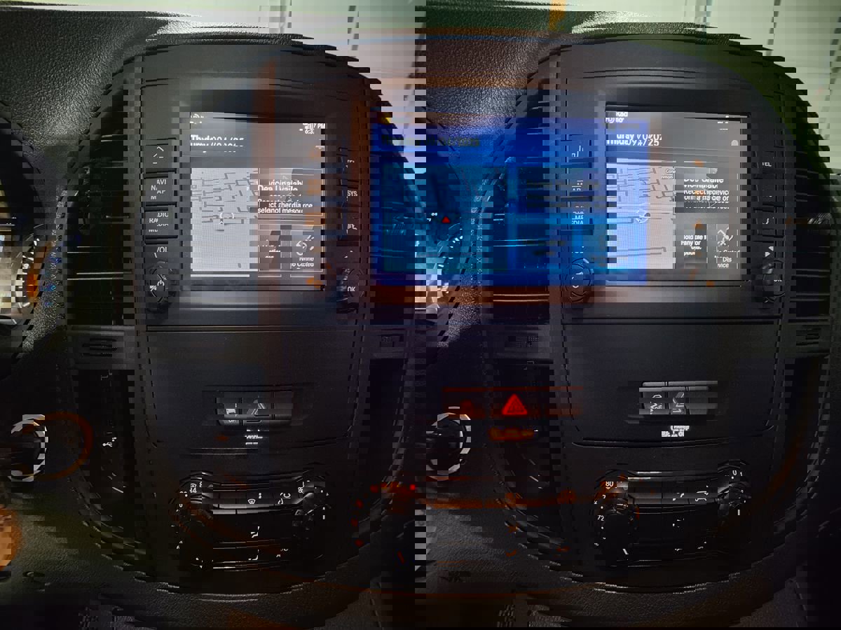 Used 2023 Mercedes-Benz Metris image 25