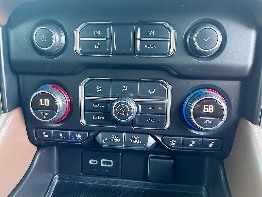 Used 2021 Chevrolet Tahoe High Country w/ Premium Package RWD image 36