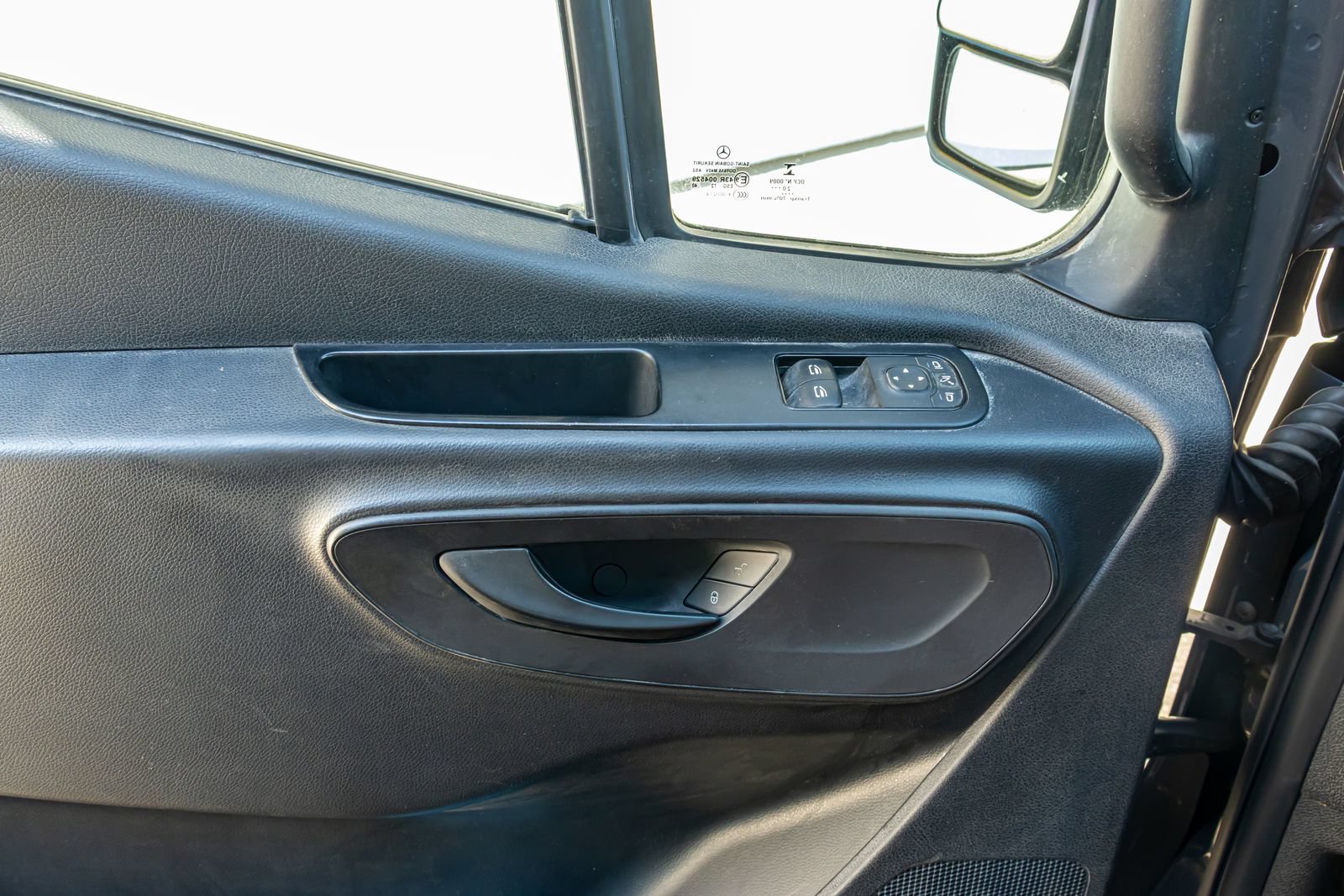 Used 2021 Mercedes-Benz Sprinter 2500 image 22