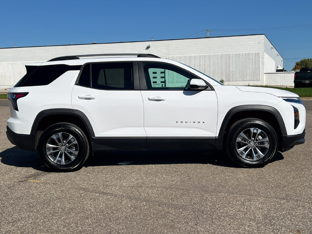 Used 2025 Chevrolet Equinox LT w/ Convenience Package II FWD image 46