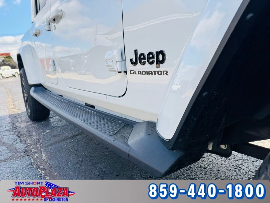 Used 2022 Jeep Gladiator Overland image 27