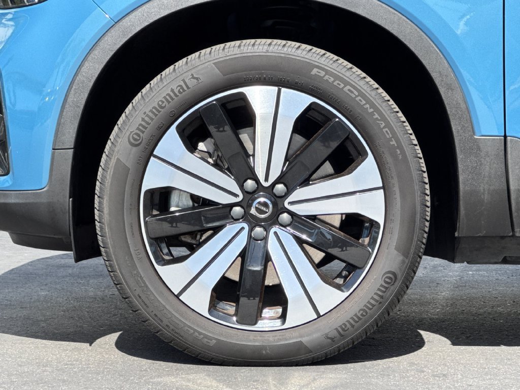 Certified 2023 Volvo XC40 Recharge Core w/ Protection Package Premier AWD/4WD image 24