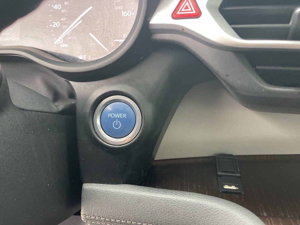 Used 2021 Toyota Sienna XLE w/ XLE Plus Package image 29