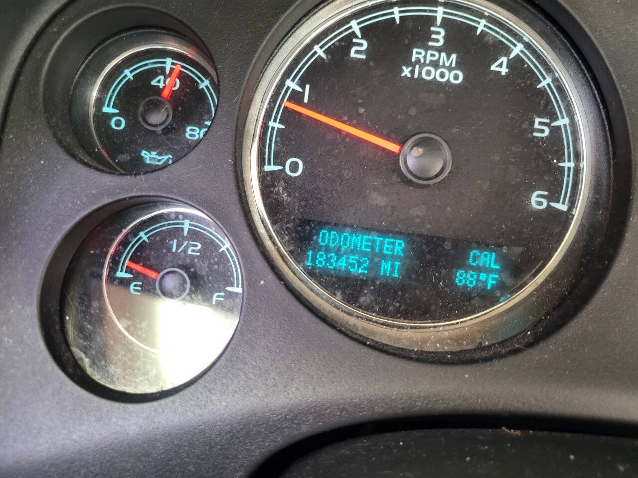 Used 2012 Chevrolet Suburban LT RWD image 58