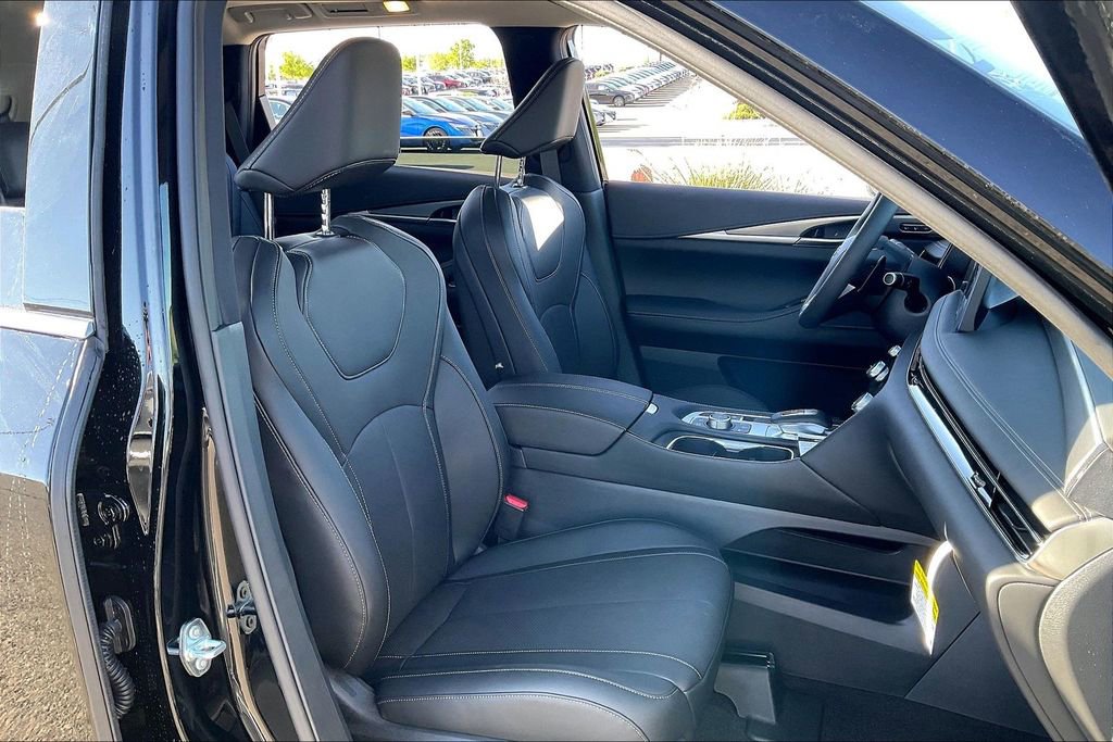 New 2026 INFINITI QX60 Pure w/ Cargo Package FWD image 10