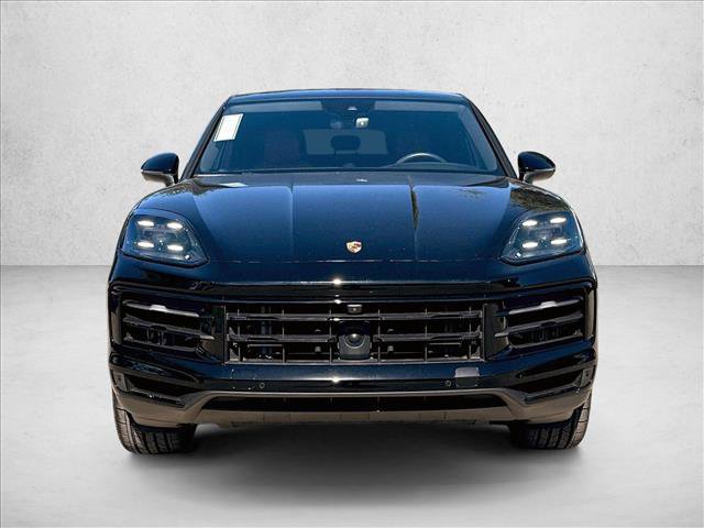 Used 2024 Porsche Cayenne Coupe AWD/4WD image 3