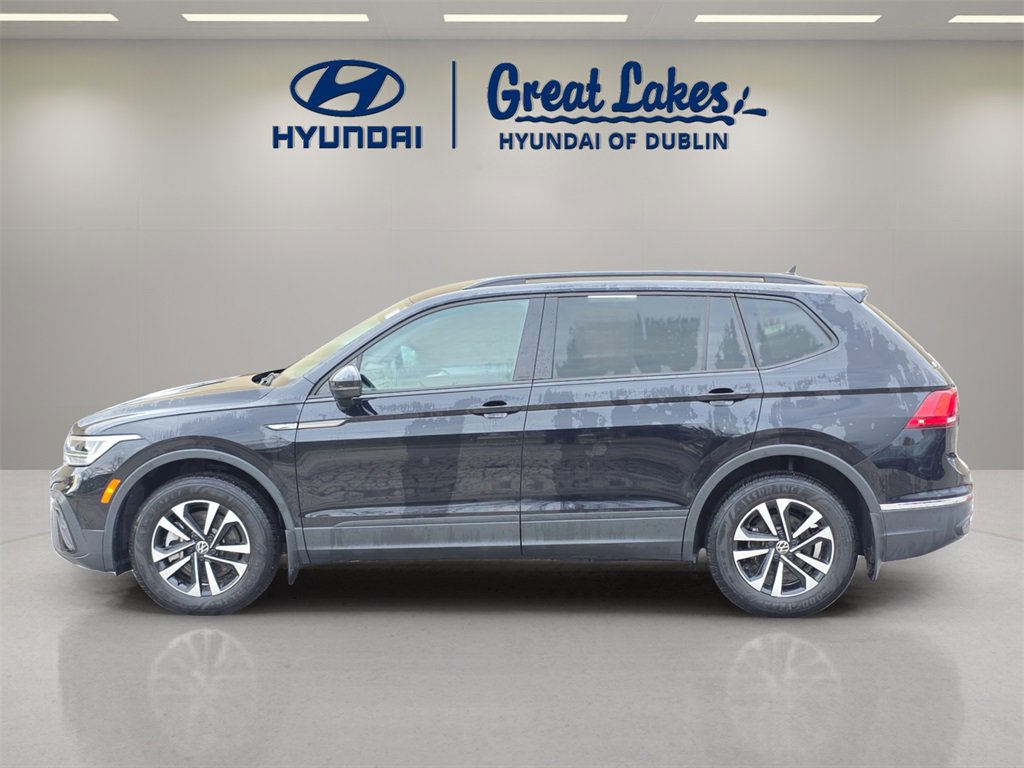 Used 2024 Volkswagen Tiguan S image 2