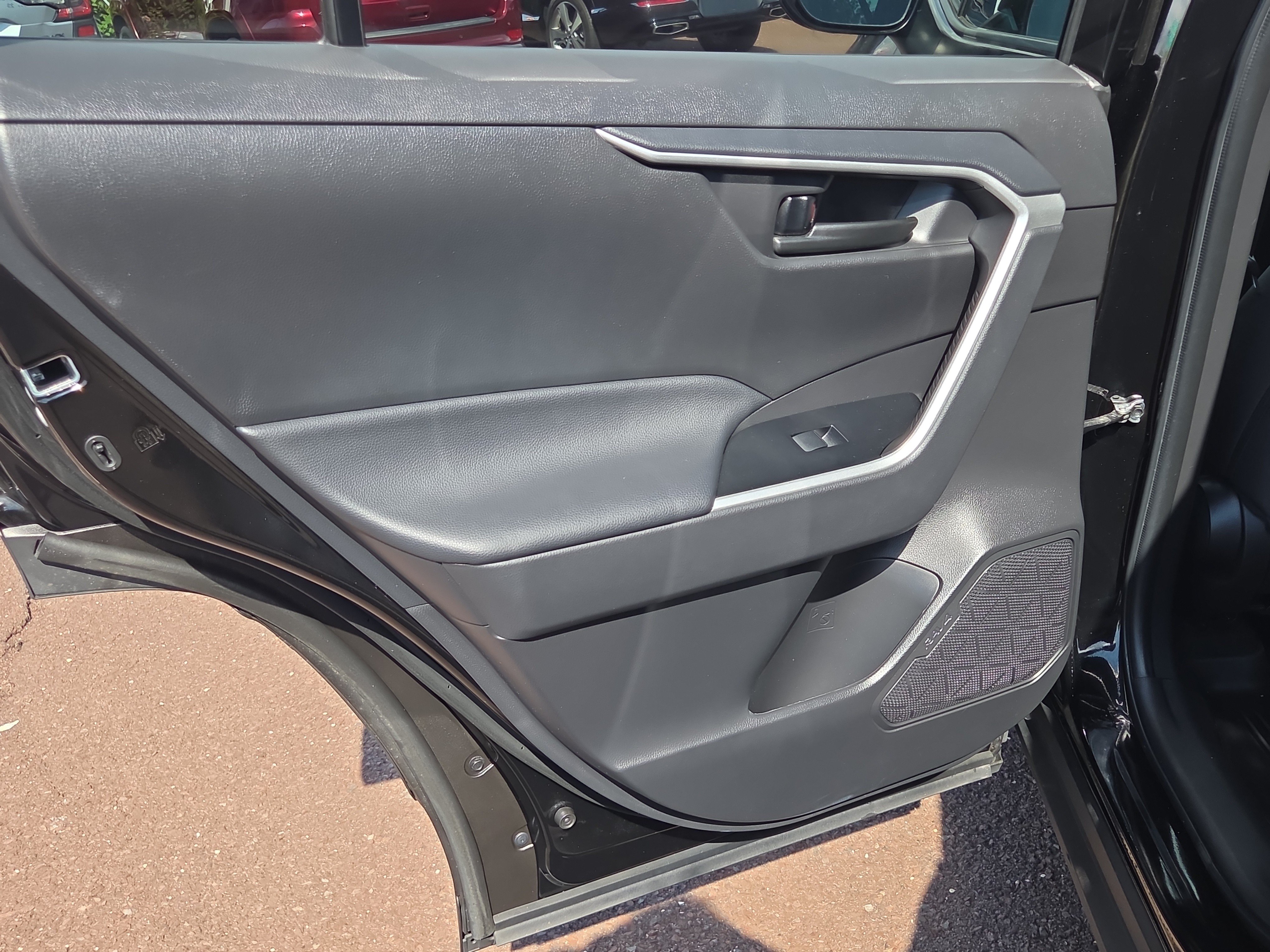 Certified 2023 Toyota RAV4 LE AWD/4WD image 21
