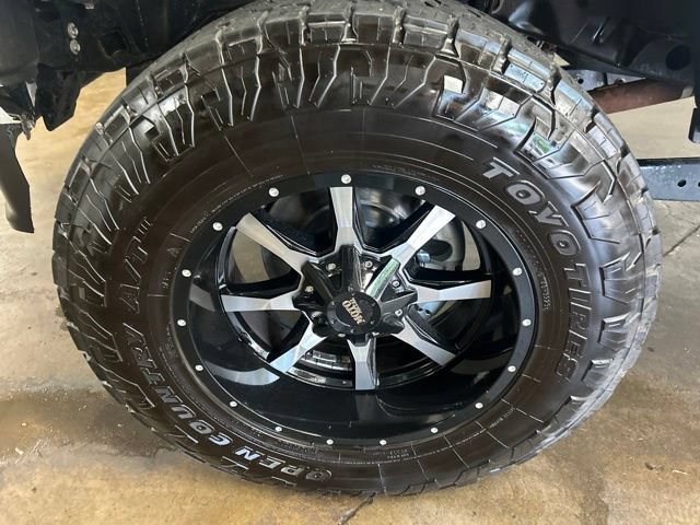 Used 2022 Ford F350 Platinum AWD/4WD image 9