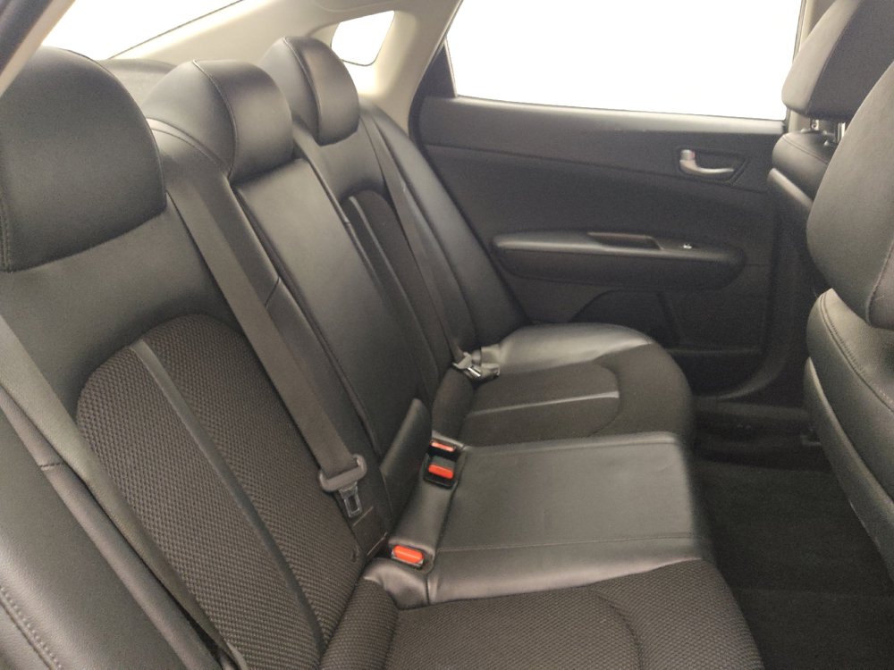 Used 2019 Kia Optima S FWD image 19