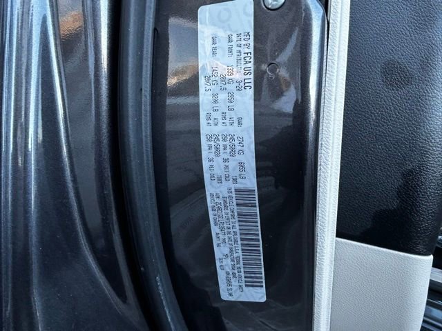 Used 2020 Chrysler Pacifica Limited w/ Tire & Wheel Group image 9