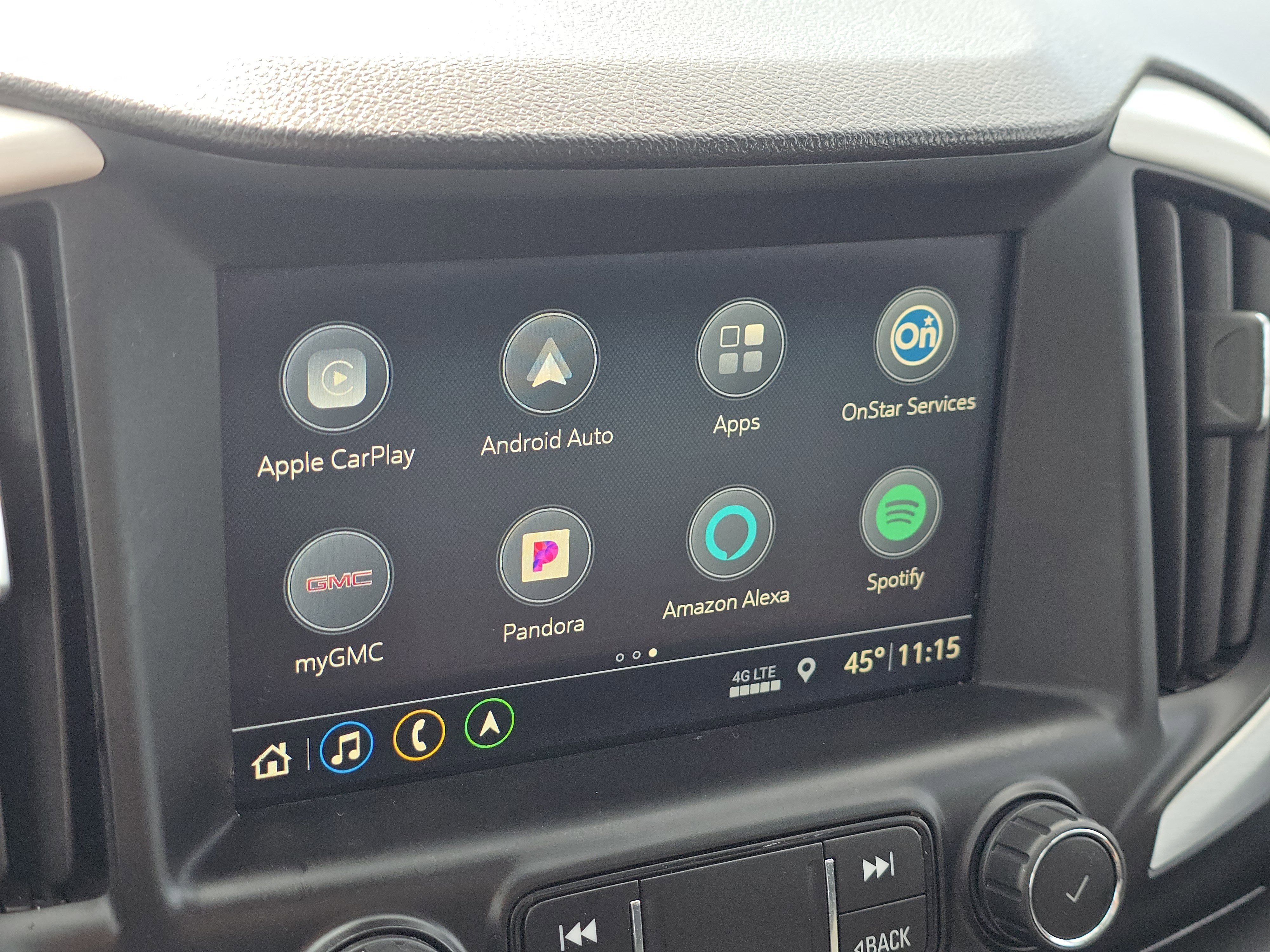 Used 2021 GMC Terrain SLE w/ Driver Convenience Package image 13