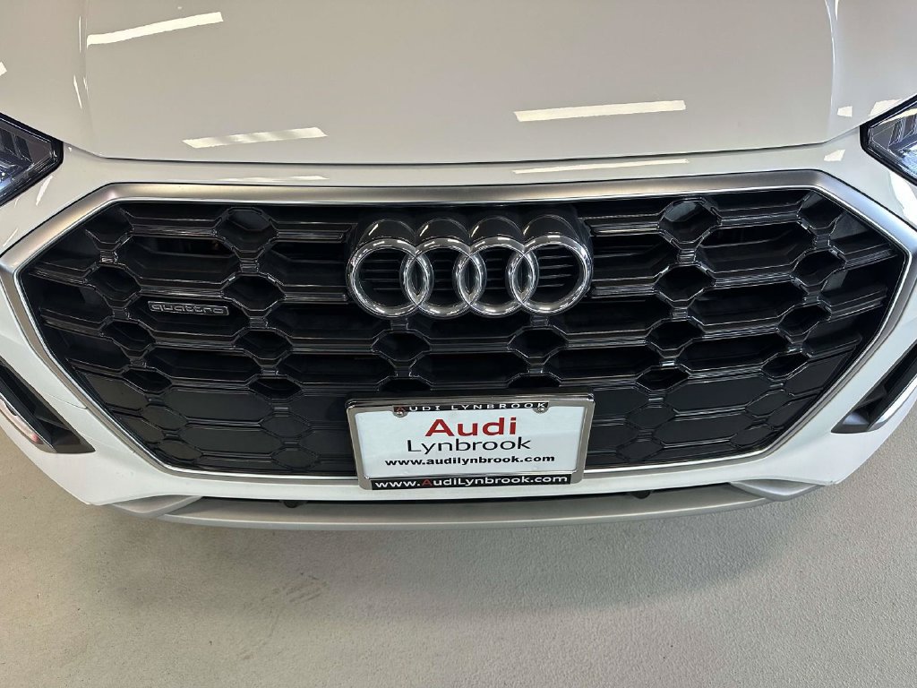 Used 2024 Audi Q5 2.0T Premium w/ Convenience Package AWD/4WD image 12