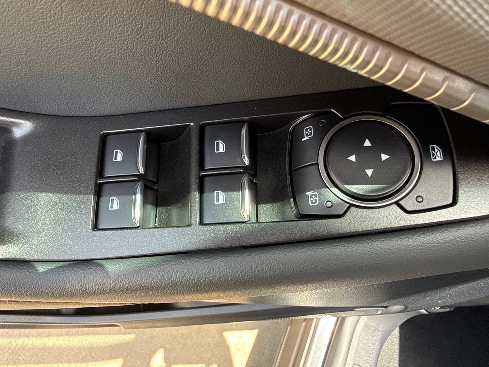 New 2026 Ford Explorer Active AWD/4WD image 20